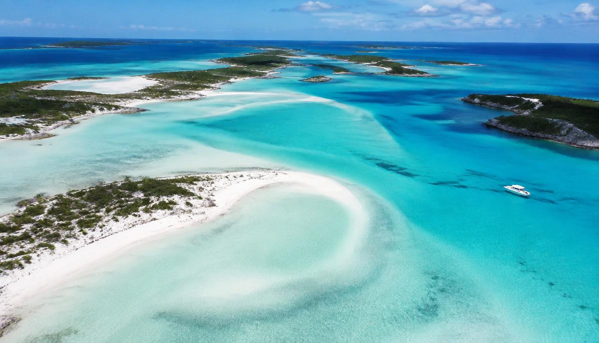 Landmark in Bahamas — planning a student visa from Thailand